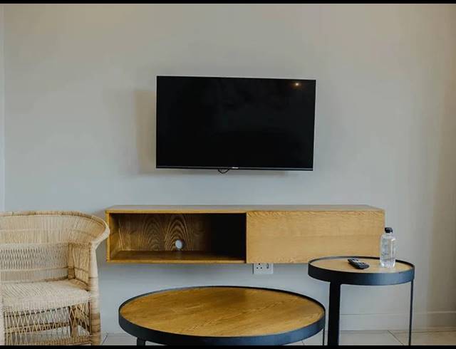 2 BEDROOM APARTMENT FOR SALE IN SANDOWN